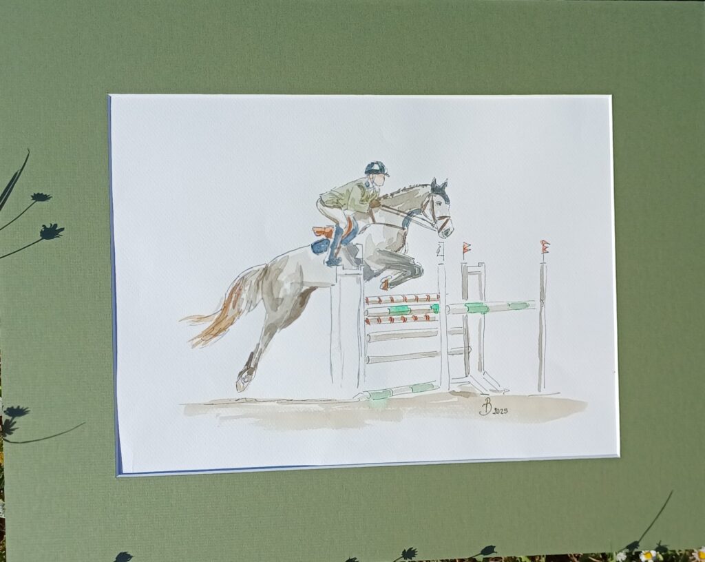 Delphine bataille aquarelle avec stylo noir représentant un cavalier militaire en tenue terre de France qui saute un obstacle